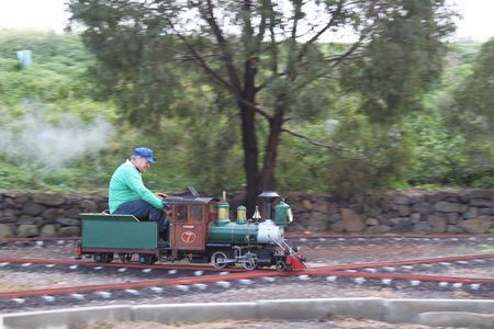 Altona Miniture Railway - South Australia Travel 2