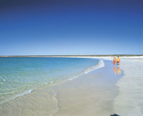 Gnaraloo - South Australia Travel 0
