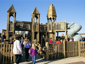 Jubilee Park Adventure Playground - South Australia Travel 0