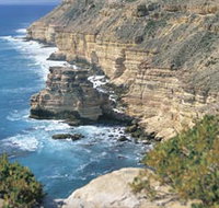 Island Rock and Natural Bridge - South Australia Travel