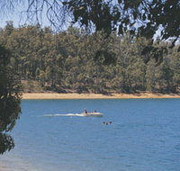 Logue Brook Dam - South Australia Travel