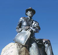 Paddy Hannans Statue - South Australia Travel
