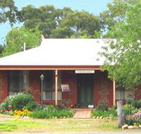 Stacey Studio Gallery  Almond Grove BB - South Australia Travel