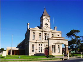 Historic Wallaroo Town Walk - South Australia Travel 0