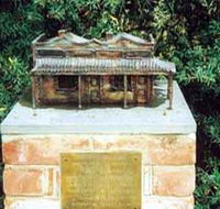 Sculpture Of Beetaloo Reservoir Hotel - South Australia Travel