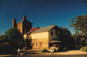 Knappstein Enterprise Winery And Brewery - South Australia Travel 0