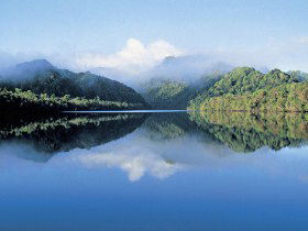 The Gordon River - South Australia Travel 0