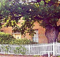 Oak Lodge - South Australia Travel