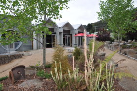 Tin Dragon Interpretation Centre And Cafe - South Australia Travel 0