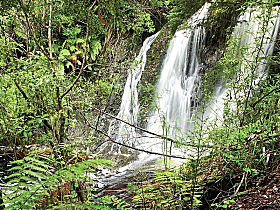 Hogarth Falls - South Australia Travel 0