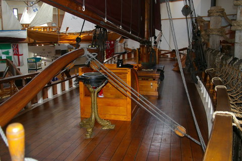 Bass & Flinders Centre - South Australia Travel 1