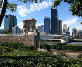 Former Victoria Bridge Abutment (Memorial) - South Australia Travel 0