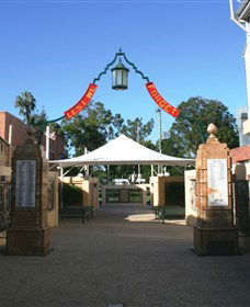 Gympie And Widgee War Memorial Gates - South Australia Travel 0