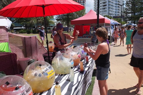 Coolangatta Beachfront Markets - South Australia Travel 4