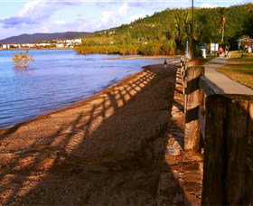 Cannonvale Beach - South Australia Travel 0