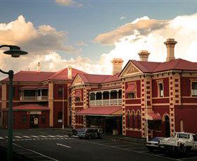 Historic Walk Through Mort Estate - South Australia Travel 0