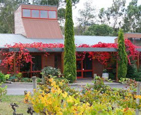 Fergusson Winery & Restaurant - South Australia Travel 0