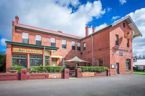 Holgate Brewhouse At Keatings Hotel - South Australia Travel 0