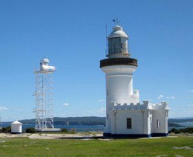 Point Perpendicular Lighthouse And Lookout - South Australia Travel 0