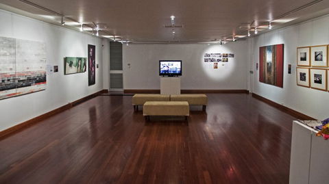 Shoalhaven City Arts Centre - South Australia Travel 2