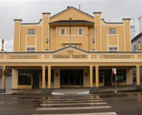 Gundagai Emporium - South Australia Travel 0