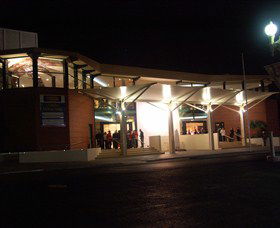 Bathurst Memorial Entertainment Centre - South Australia Travel 0