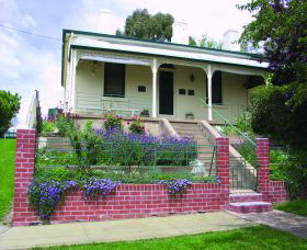 Chifley Home And Education Centre - South Australia Travel 0