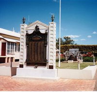 Gayndah War Memorial - South Australia Travel
