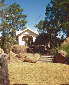 Stanthorpe Soldiers Memorial - South Australia Travel 1