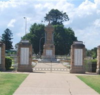 Warwick War Memorial and Gates - South Australia Travel