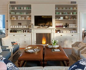 East Coast Lounge - South Australia Travel 1