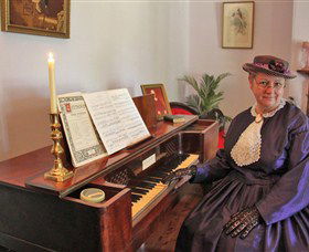 Hambledon Cottage House Museum - South Australia Travel 8