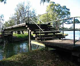 Junction Island Nature Reserve, Canoe Tree And Walking Track - South Australia Travel 1