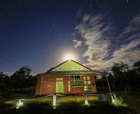Copperfield Store, Chimney And Cemetery - South Australia Travel 1