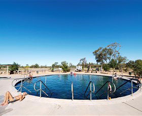 Lightning Ridge Bore Baths - South Australia Travel 0