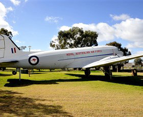 Douglas DC3 Dakota - South Australia Travel 0