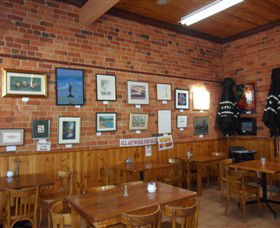 Breretons Bakery And Coffee Lounge - South Australia Travel 1