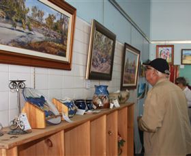 Peak Hill Art Gallery - South Australia Travel 1
