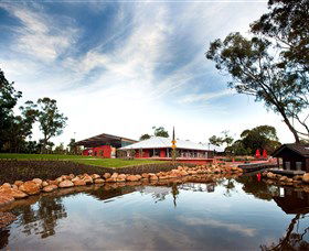 Savannah Visitor Plaza, Taronga Western Plains Zoo Dubbo - South Australia Travel 2