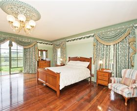 Barcaldine House - South Australia Travel 5