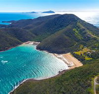 Basil Bay on Keswick Island - South Australia Travel