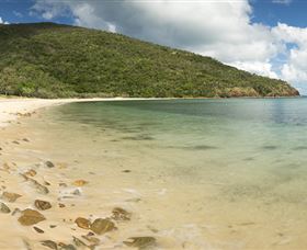 Connie Bay On Keswick Island - South Australia Travel 0