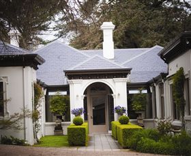 Duneira, Mt Macedon - South Australia Travel 0