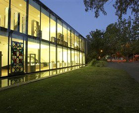 National Art Glass Collection - South Australia Travel 1