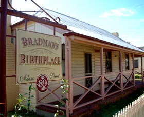 Bradmans Birthplace Museum Cootamundra - South Australia Travel 1