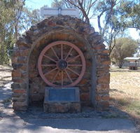 Jindera Pioneer Cairn - South Australia Travel