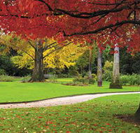 Albury Botanic Gardens - South Australia Travel
