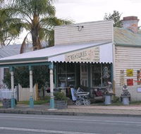 Lady Gails Bookshop and Curios - South Australia Travel