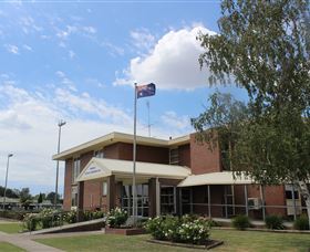 Holbrook Returned Servicemens Club - South Australia Travel 4