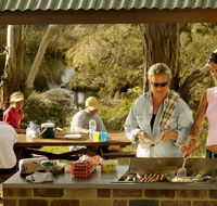 Apsley Falls picnic area - South Australia Travel